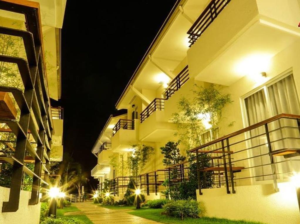 Icove Beach Hotel Olongapo Exterior photo