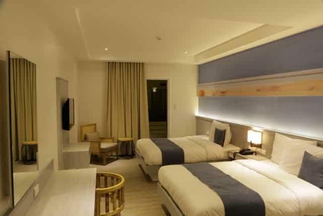 Icove Beach Hotel Olongapo Exterior photo